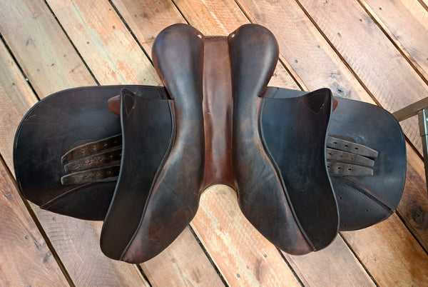 SOLD 2014 CWD  SEO2 Jump Saddle 18.5" SOLD