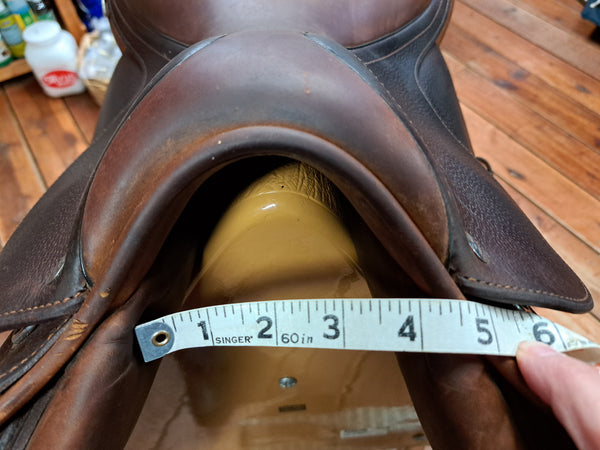 SOLD 2014 CWD  SEO2 Jump Saddle 18.5" SOLD