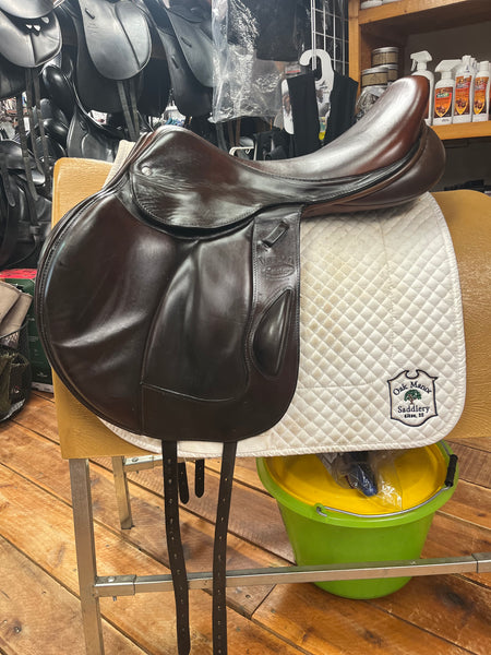 2014 Fleur De Lys Custom Saddlery Monoflap Jump Saddle- 17.5"