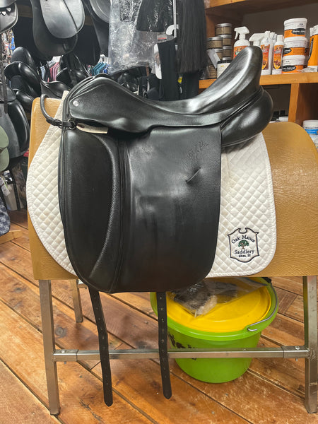 Custom Steffen Peters Advantage Dressage Saddle - 18