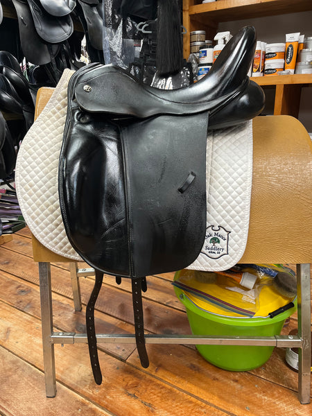 2015 Trilogy Verago Elite Dresssage Saddle- 17.5"