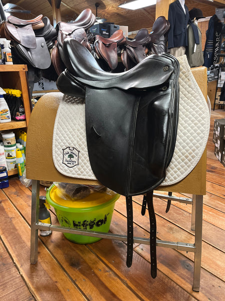 2015 Trilogy Verago Elite Dresssage Saddle- 17.5"