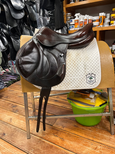 2018 Antares Jump Saddle 18"