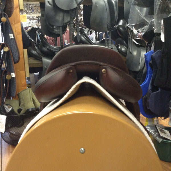 2015 Antares Jump Saddle 17.5"