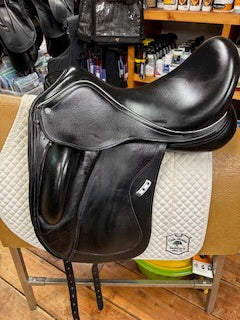 Custom Saddlery Advantage R - 17.5"