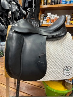 2008 Prestige Academy Dressage Saddle - 17"