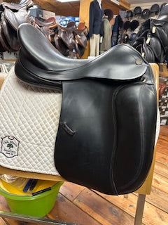 2008 Prestige Academy Dressage Saddle - 17"