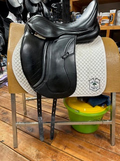 2022 Maxflex Bella Dressage Saddle - 18"