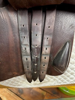 2010 Devoucoux Barritz Jump Saddle - 17"